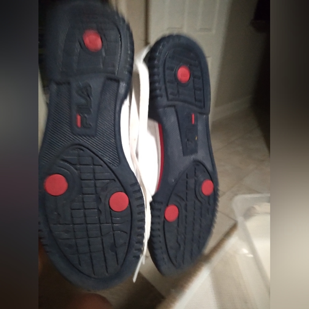 Sneakers - Picture 4 of 4